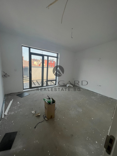Four room penthause Sydiiski