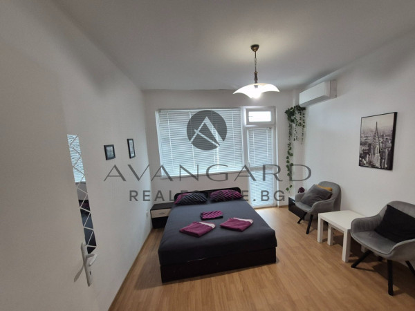 Furnished one -bedroom / Kamenitsa 1