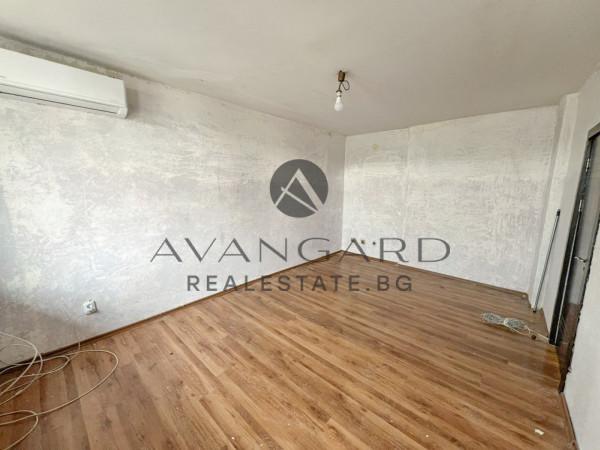 TWO-ROOM APARTMENT WITH THREE SEPARATE ROOMS / KYUCHUK PARIS