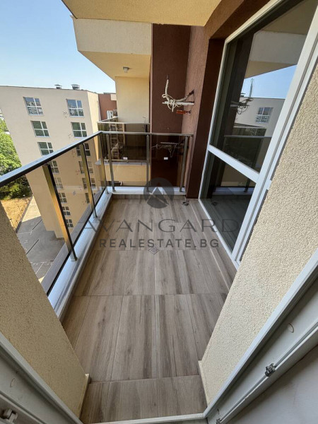 ПРОСТОРЕН ТРИСТАЕН С АКТ16 / ЮЖНО ИЗЛОЖЕНИЕ