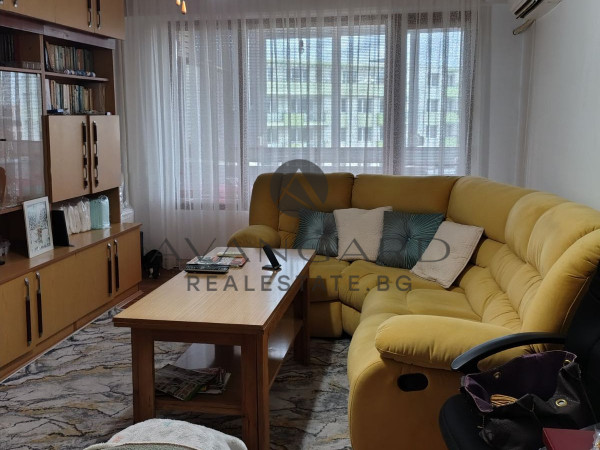 TWO AROUND! Furnished! Smirnenski!
