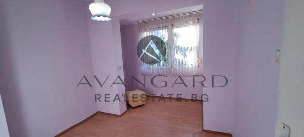 ДВУСТАЕН АПАРТАМЕНТ ДО МГ !