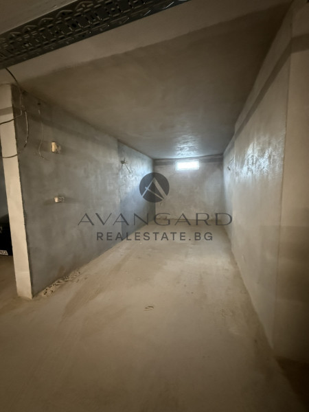 In front of Act16! Two -bedroom apartment! Smirnenski!