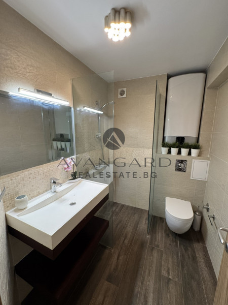 Act 16! Furnished two -bedroom Park Studenets