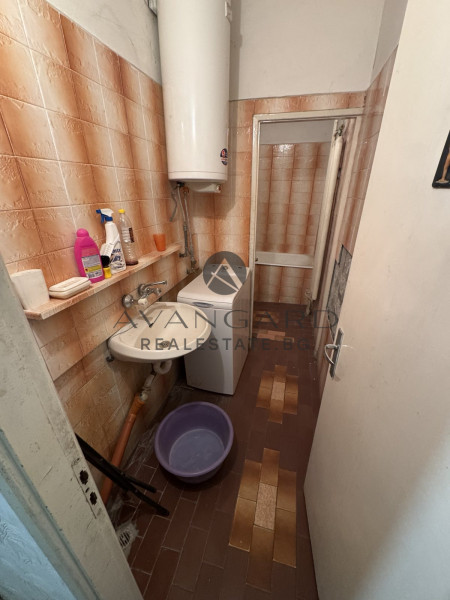 REAL SQUARE !! THREE-ROOM APARTMENT IN THRACIA NEXT TO AQUALAND!! FREE PARKING!!