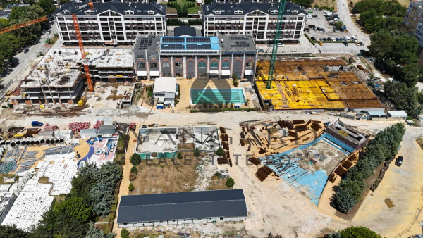 Newly built luxury complex/ Aqualand