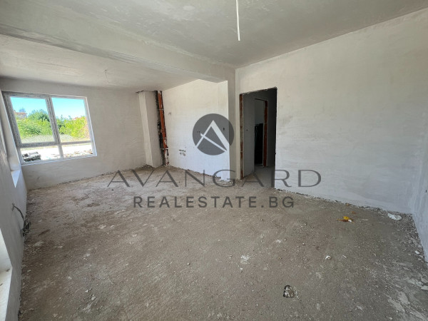 One -bedroom apartment south with act 14