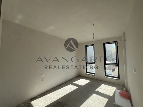 Тристаен апартамент / Кършияка