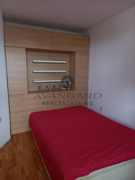 Furnished one -bedroom white birch