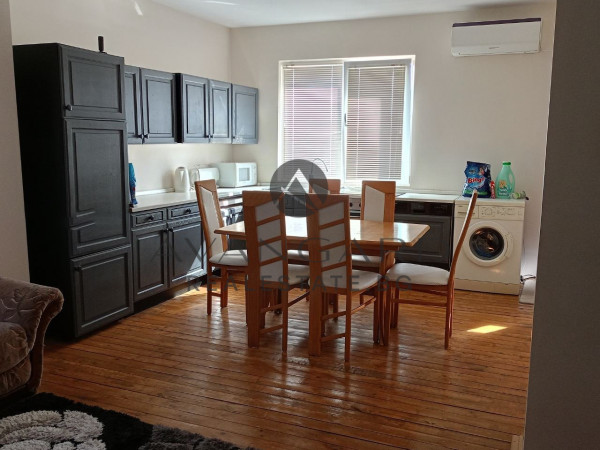 Two separate houses/ Brestovitsa