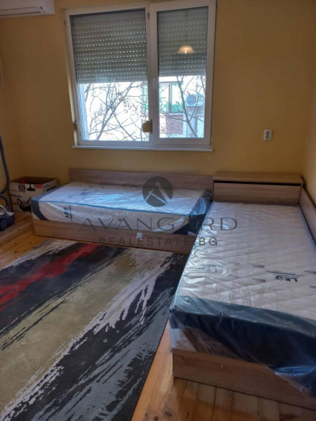 Three -bedroom with parking space + Studio Kamenitsa 2