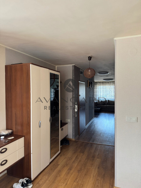 Fully furnished maisonette / east center