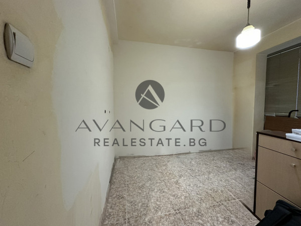 Spacious three -bedroom / Plovdiv University