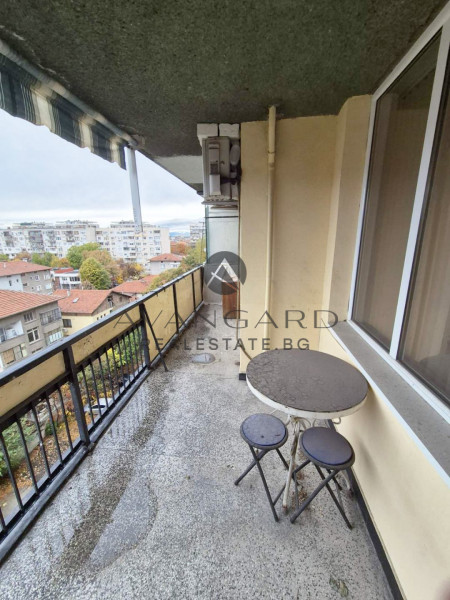 ЧЕТИРИСТАЕН  АПАРТАМЕНТ С РЕАЛНА КВАДРАТУРА / КАМЕЛА