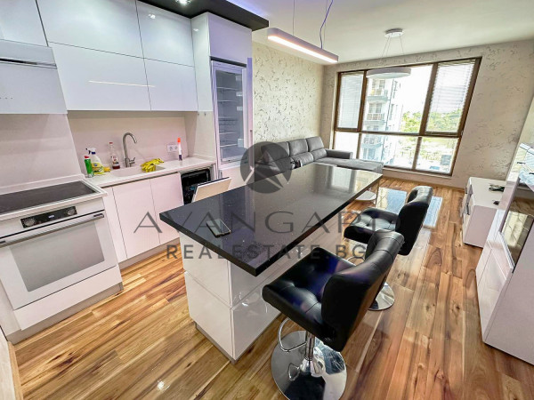 ПРОСТОРЕН ОБЗАВЕДЕН ДВУСТАЕН / НОВА СГРАДА / ЮЖНО ИЗЛОЖЕНИЕ