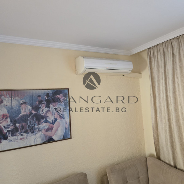 Three-room apartment Belite Brezi