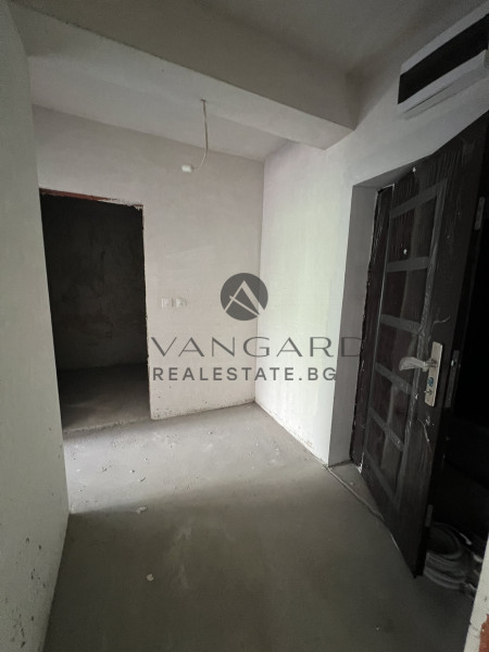 One bedroom apartment in front of Act 16!
