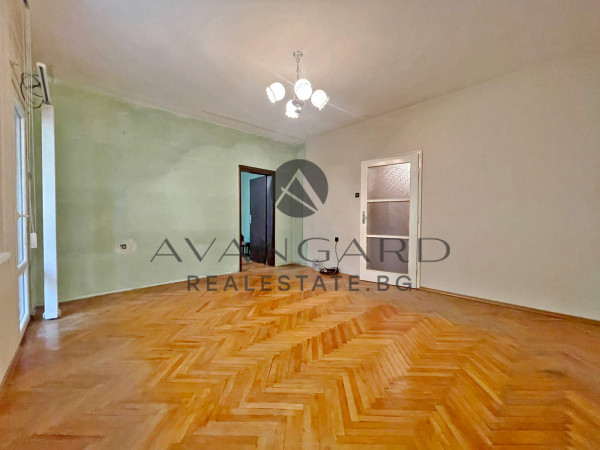 ТРИСТАЕН РЕАЛНА КВАДРАТУРА НЕПТУНА