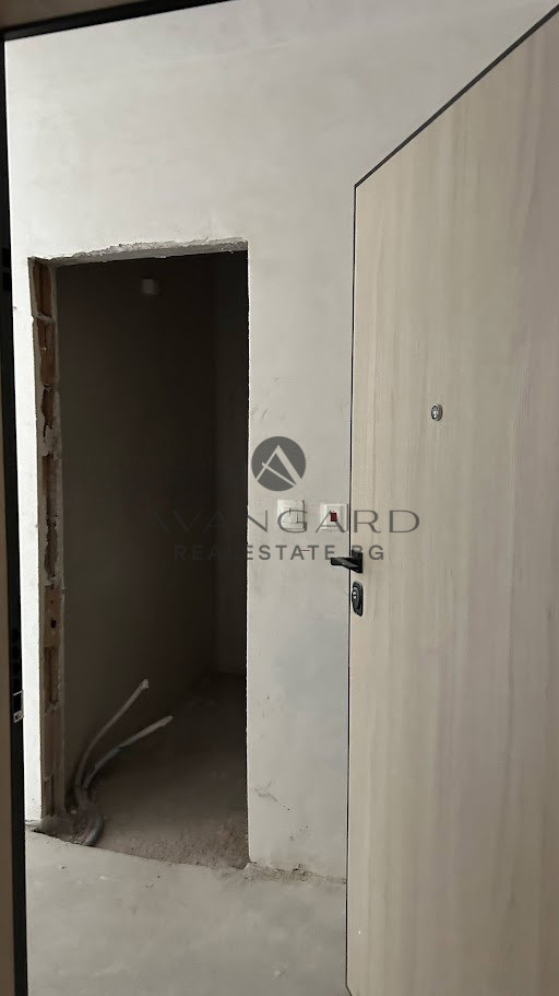 ДВУСТАЕН С АКТ 16