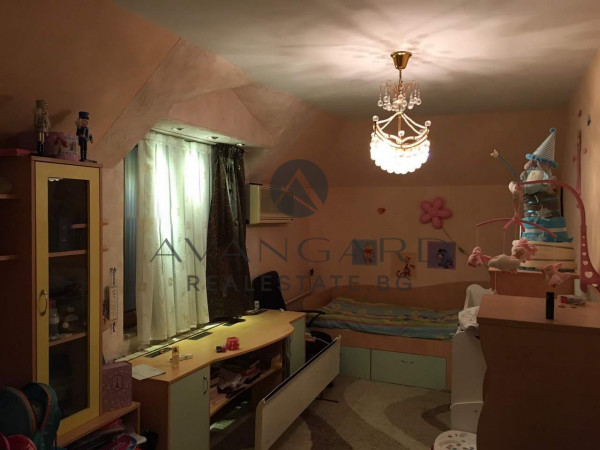 MAISONETTE IN KARSHIYAKA WITH GARAGE