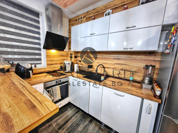 Luxury three-room OSTROMILA