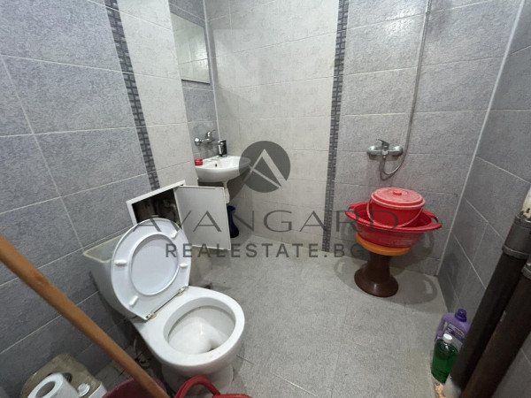 One bedroom! Real square footage! Thrace!