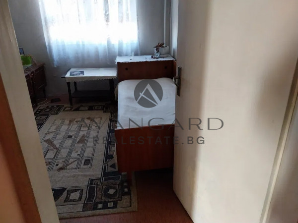 Three-bedroom apartment / village Hristo Botev