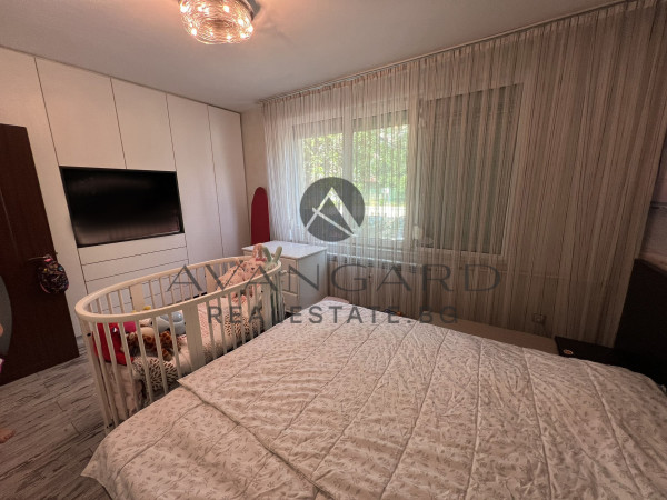 Fully furnished two bedroom to the fair!