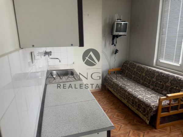 Two -bedroom / real square footage