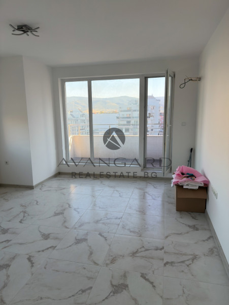 АКТ 16! Отремонтиран двустаен Кючук Париж