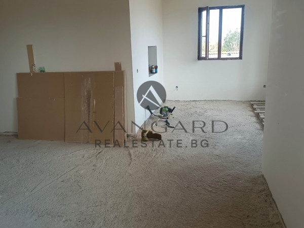 One -storey house with 1000 sq.m. yard in the village of Markovo