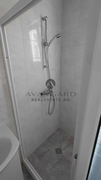 ДВУСТАЕН С ТРИ ОТДЕЛНИ СТАИ! СМИРНЕНСКИ