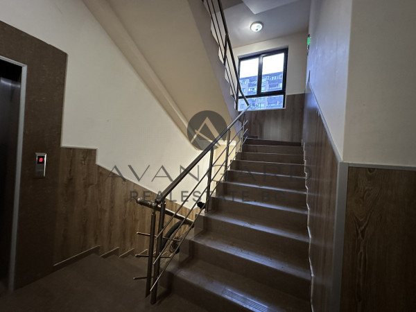 Two -bedroom/communicative place/south!