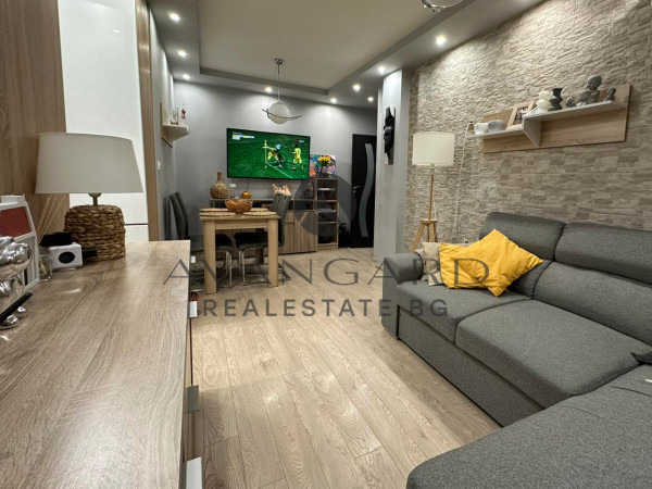 Two -bedroom/communicative place/south!