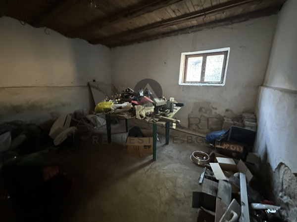 A detached house in the village of Tsalapitsa!