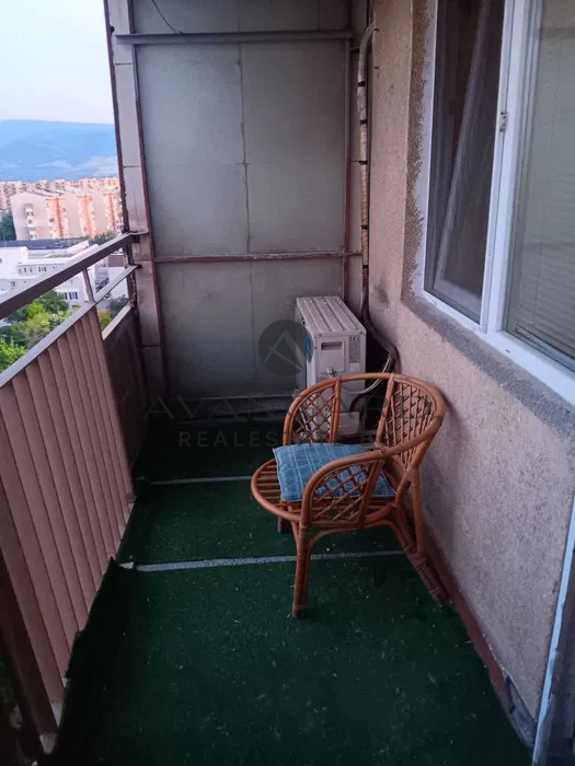 One bedroom! Three separate rooms! Kyuchuk Paris!