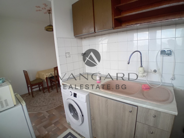 Four -bedroom furnished! Sunrise!