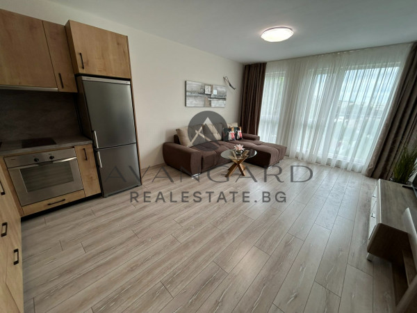 Round -one -bedroom