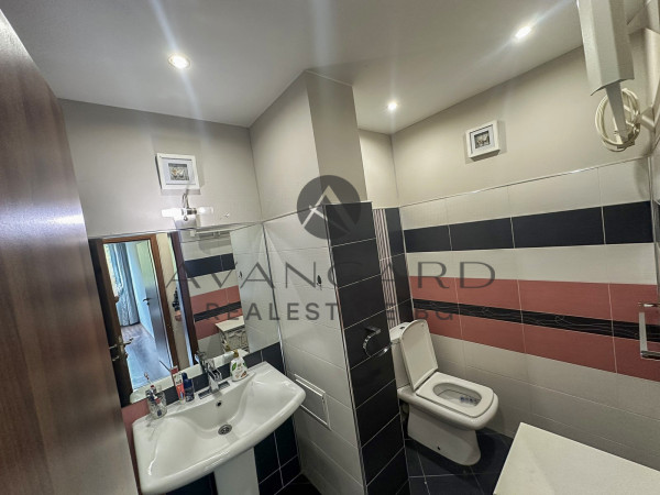 ТРИСТАЕН ОБЗАВЕДЕН С ВЪЗМОЖНОСТ ЗА ЗАКУПУВАНЕ НА ГАРАЖ/ У-ЩЕ Д. ТАЛЕВ