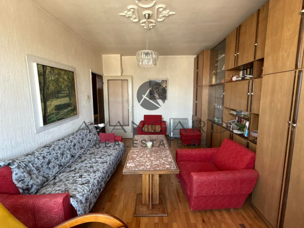 Three bedroom to Mall Plovdiv! Smirnenski!