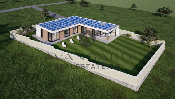 САМОСТОЯТЕЛНА КЪЩА С ДВОР / с. Брестник