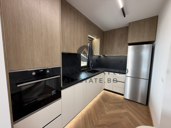 ТРИСТАЕН ЛУКСОЗЕН ПЕНТХАУС