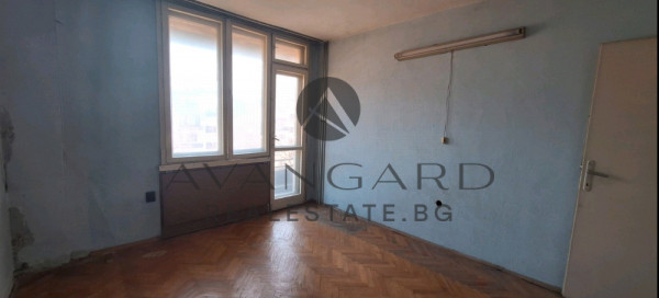 Two -bedroom apartment with garage / kamenitsa 1