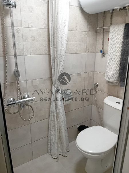 ONE BEDROOM FURNISHED! JUDGE!