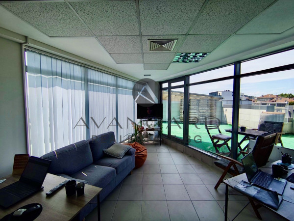 ОФИС / ТОП ЛОКАЦИЯ / ЦЕНТЪР