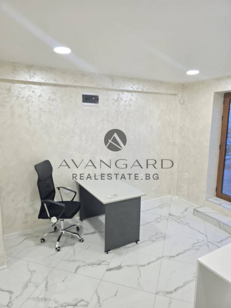 ОБЗАВЕДЕН ОФИС / КЪРШИЯКА