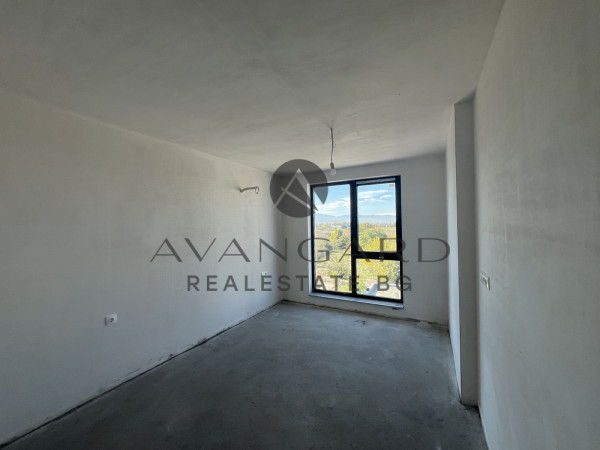 Three-room apartment / Karshiyaka