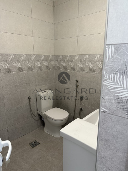 Тристаен РЕАЛНА КВАДРАТУРА ЕМЕМЕНТО