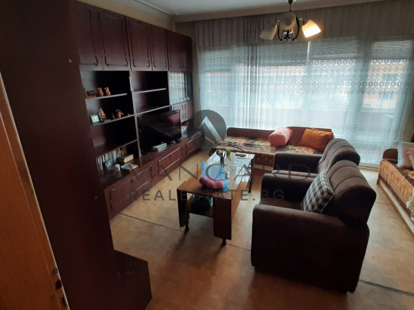 One bedroom with separate kitchen! Sunrise!
