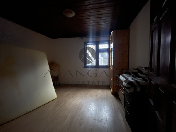 HOUSE WITH GARAGE NOVOTELLA